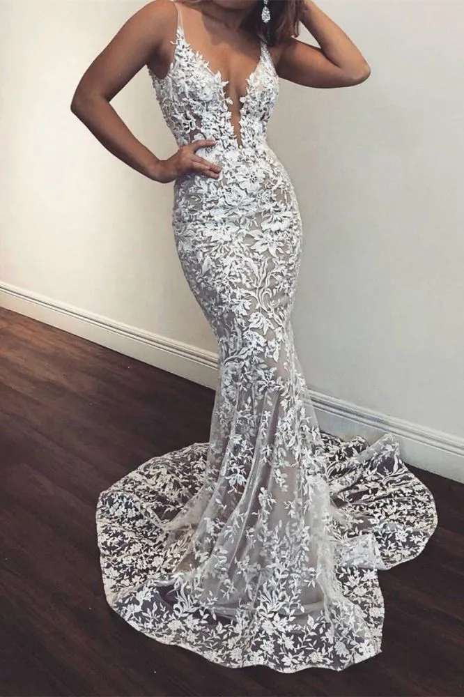 Chic Mermaid White Lace V-neck Sleeveless Prom Dresses Party Gowns