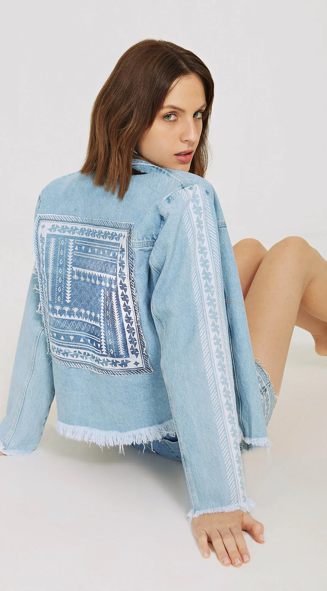 SHREDDED DENIM JACKET