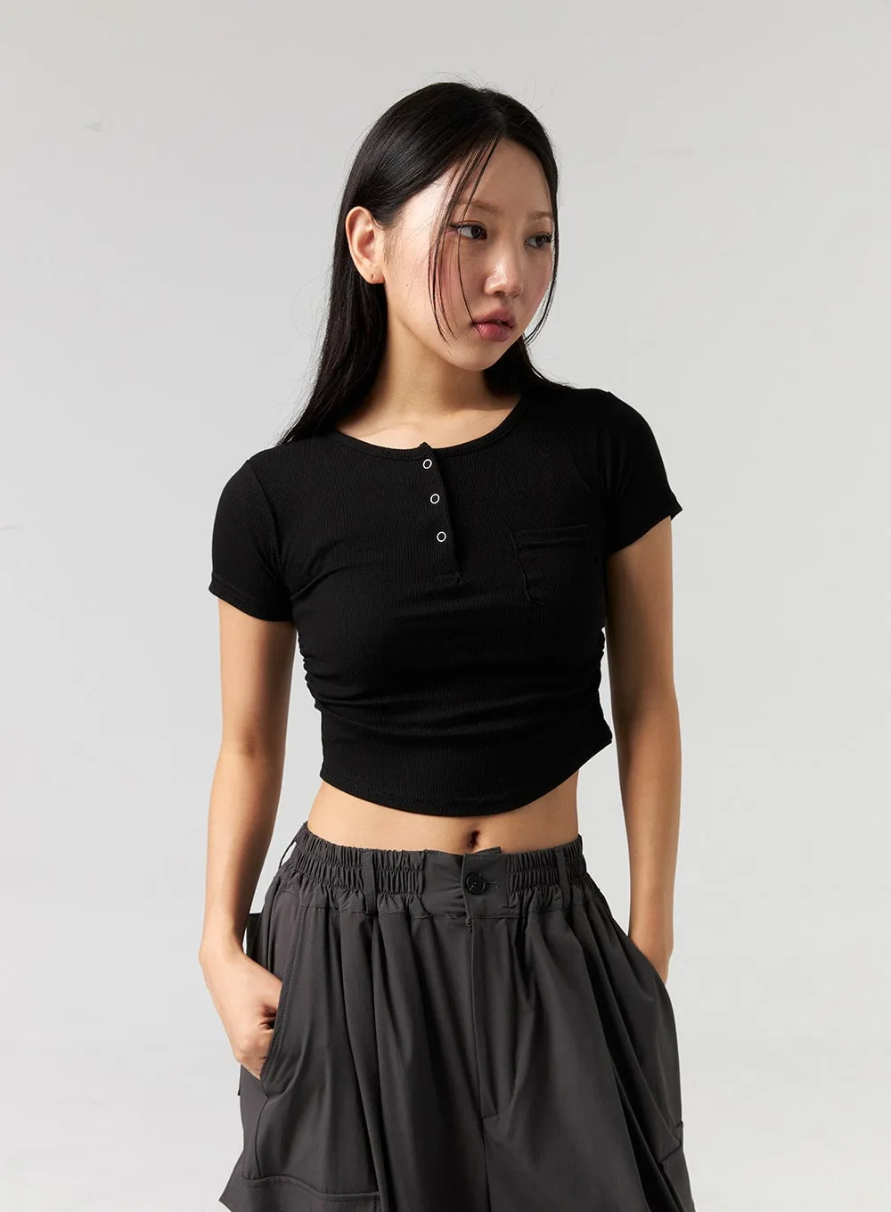 Snap Button Cropped Tee CL326